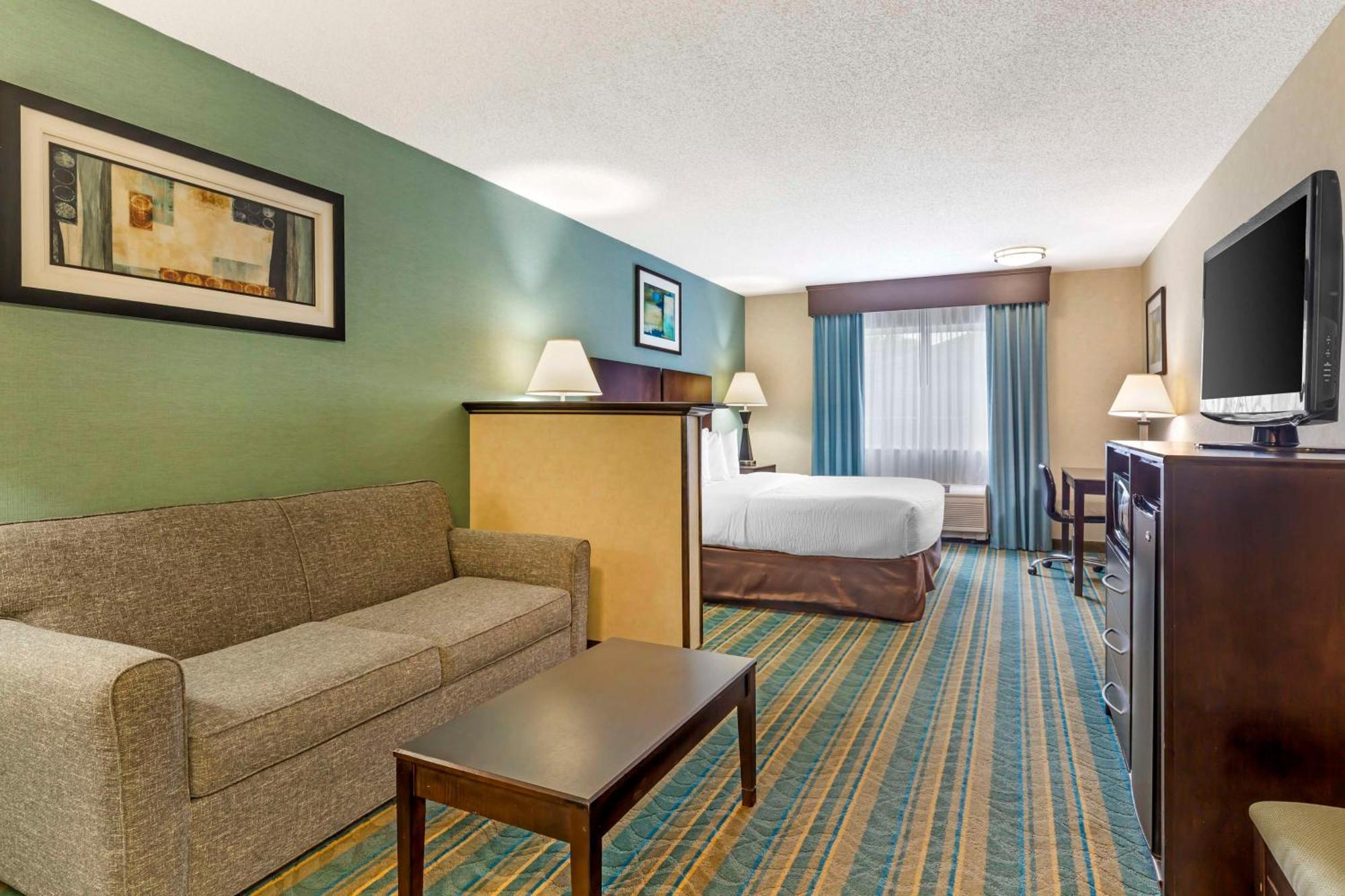 Best Western Plus Berkshire Hills Inn & Suites Питсфилд Экстерьер фото