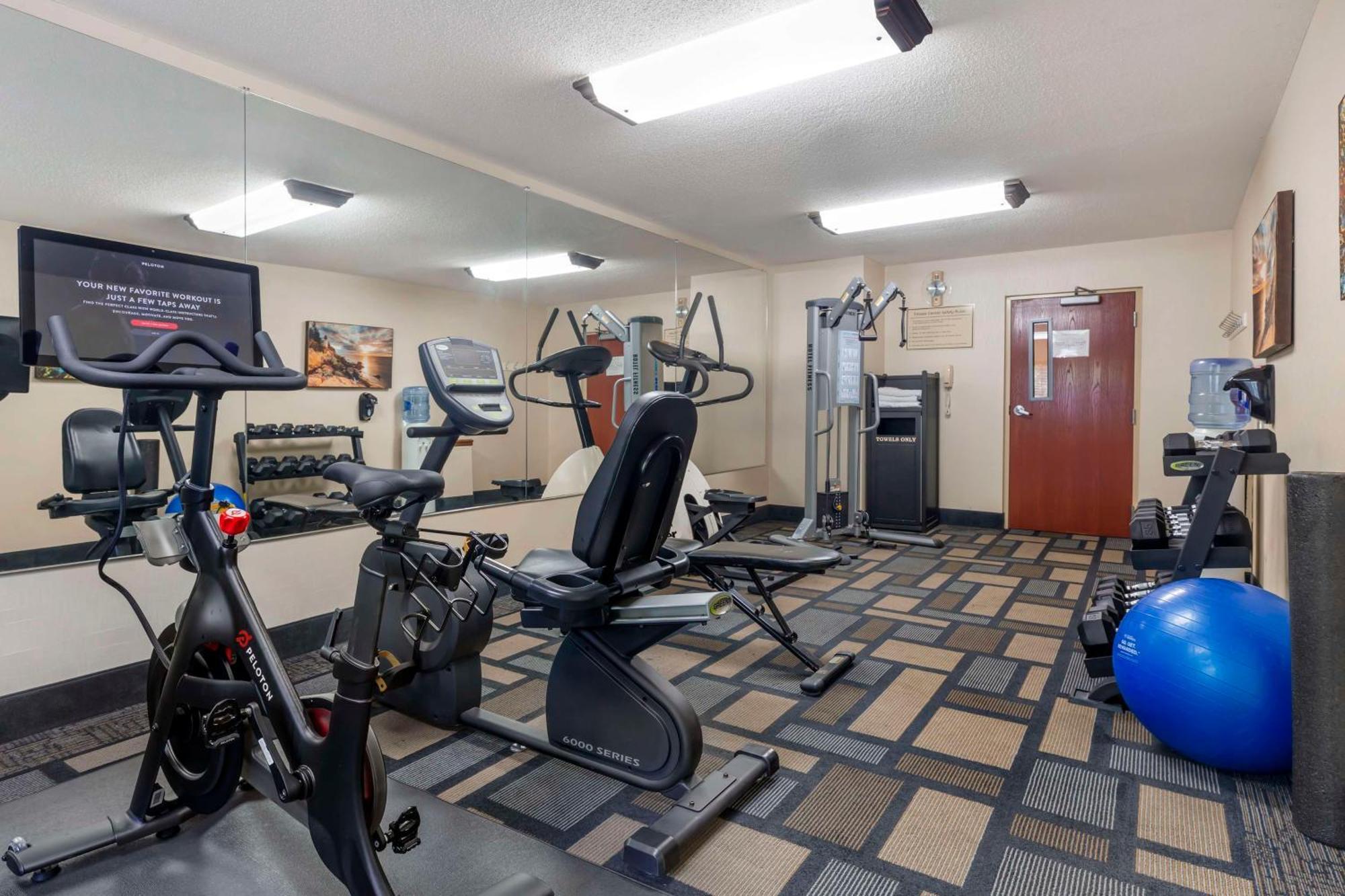 Best Western Plus Berkshire Hills Inn & Suites Питсфилд Экстерьер фото